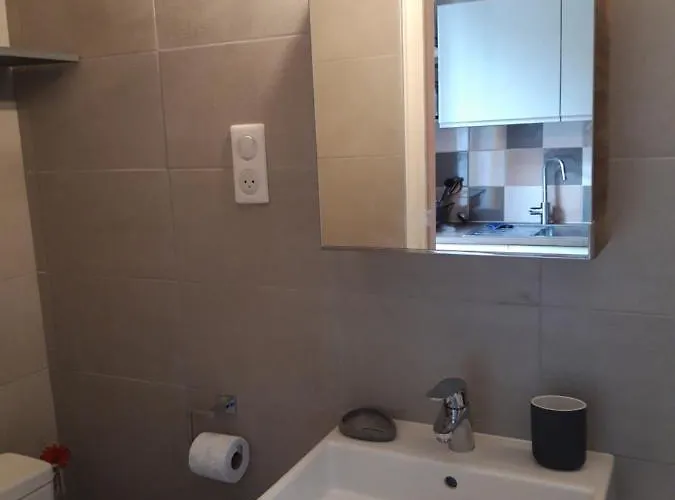 Appartement Le 112, Confortable Et Cosy En Plein Centre D'aix Les Bains