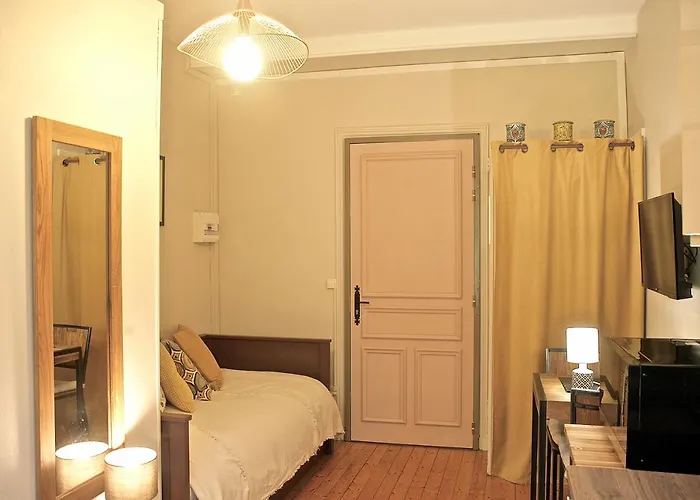 Appartement Le 112, Confortable Et Cosy En Plein Centre D'aix Les Bains *
